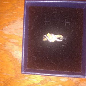 .75 yellow diamond ring size 6
